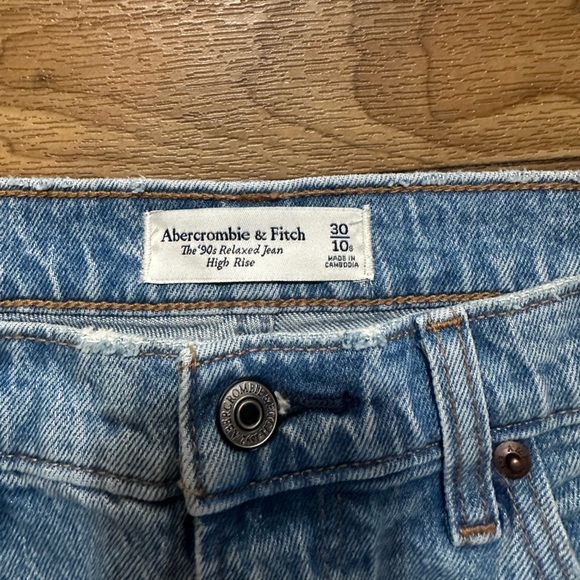 Abercrombie 90s relaxed Jean - Picture 2 of 4